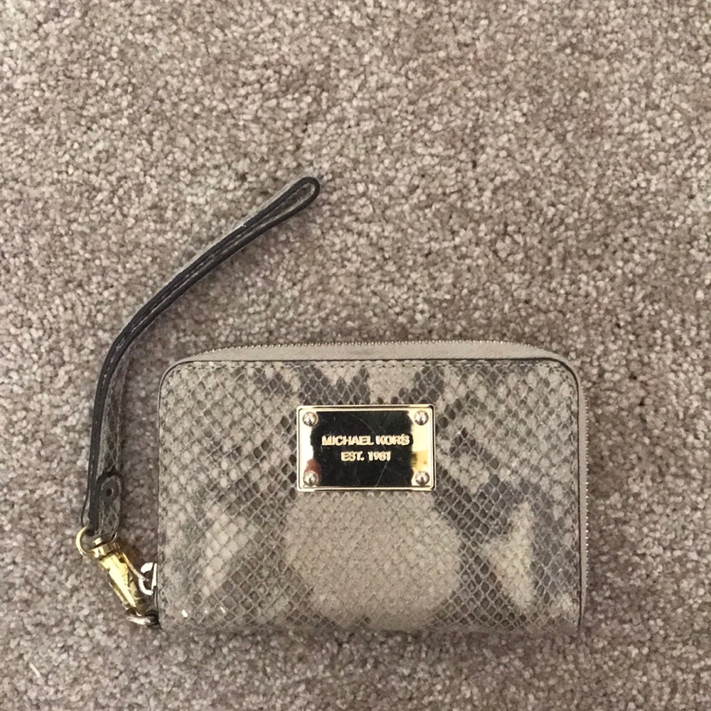 Michael Kors wristlet